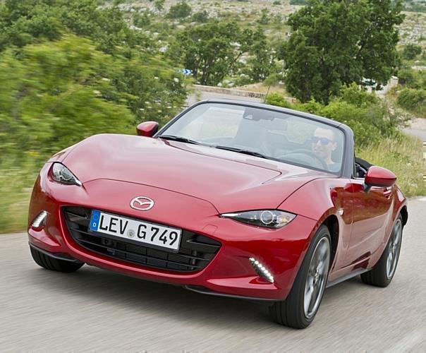 Leichter, lebhafter, effizienter: Der erste Mazda MX-5 mit SKYACTIV Technologie 